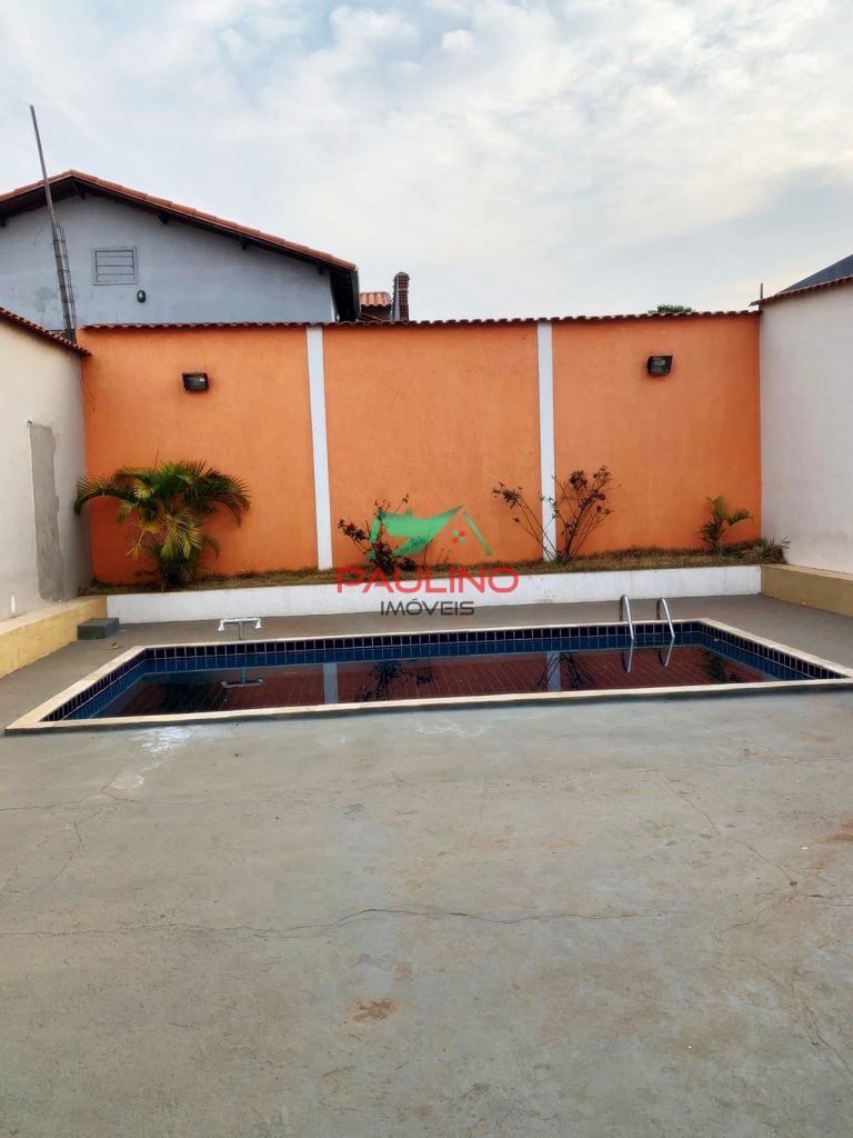 CASA DE PISCINA VENDA – BAIRRO JARDIM DAS ACÁCIAS