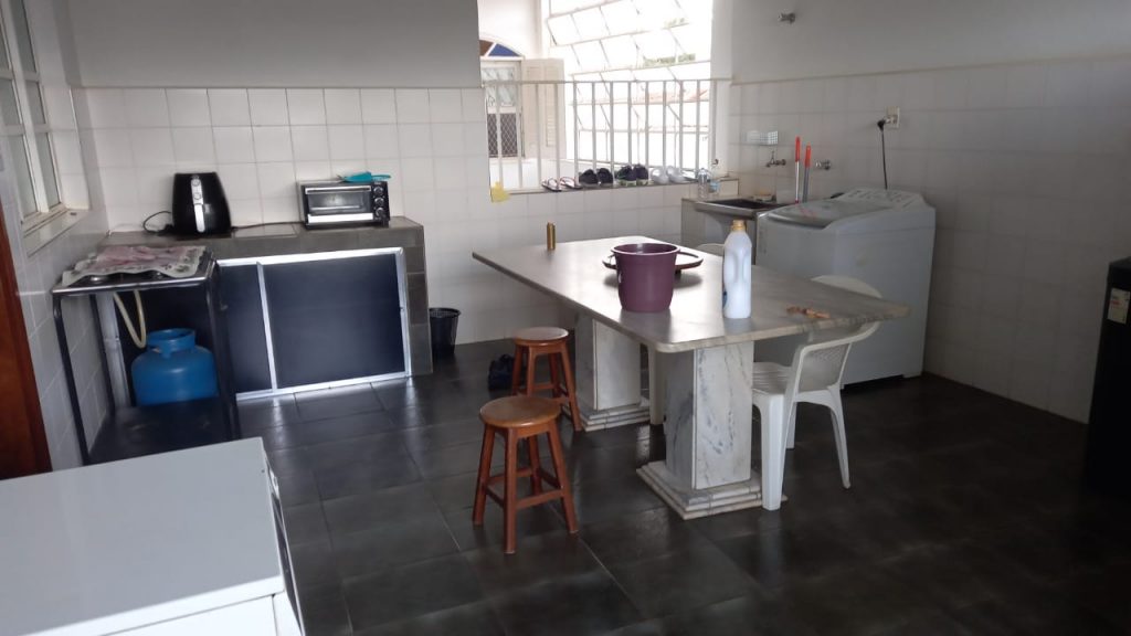 VENDE-SE APARTAMENTO NO CENTRO PRÓXIMO A RODOVIÁRIA