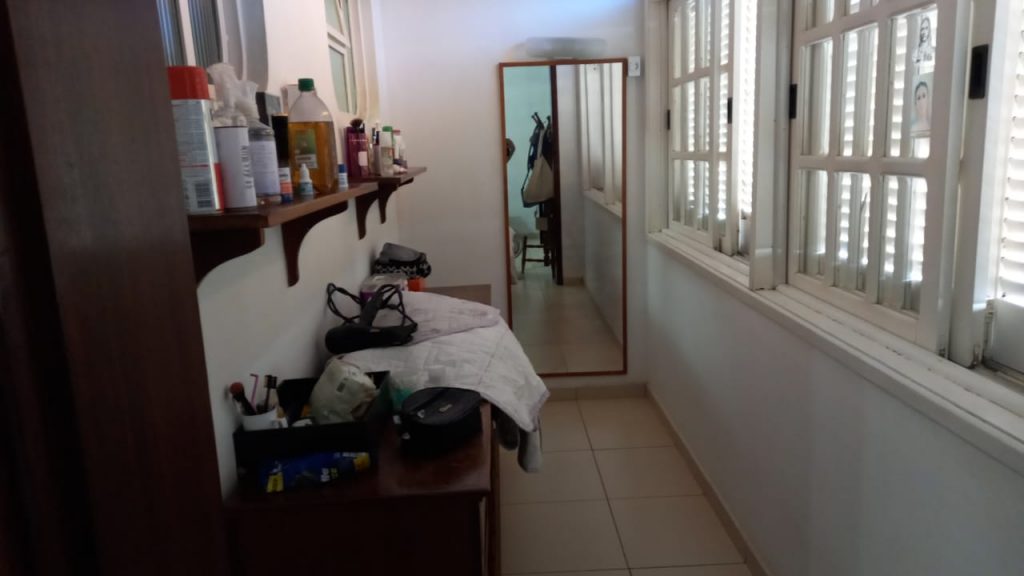 VENDE-SE APARTAMENTO NO CENTRO PRÓXIMO A RODOVIÁRIA