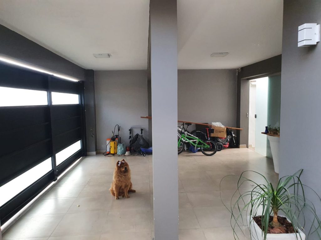 VENDE-SE CASA PRÓXIMO AO PARQUE VEREDAS