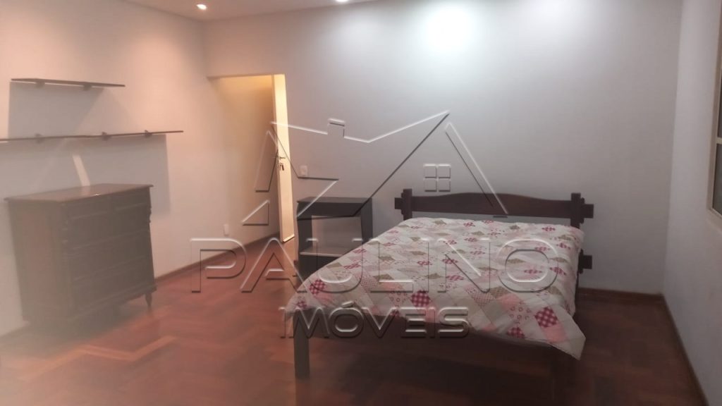 VENDE-SE CASA NO CENTRO SANTANA DA VARGEM