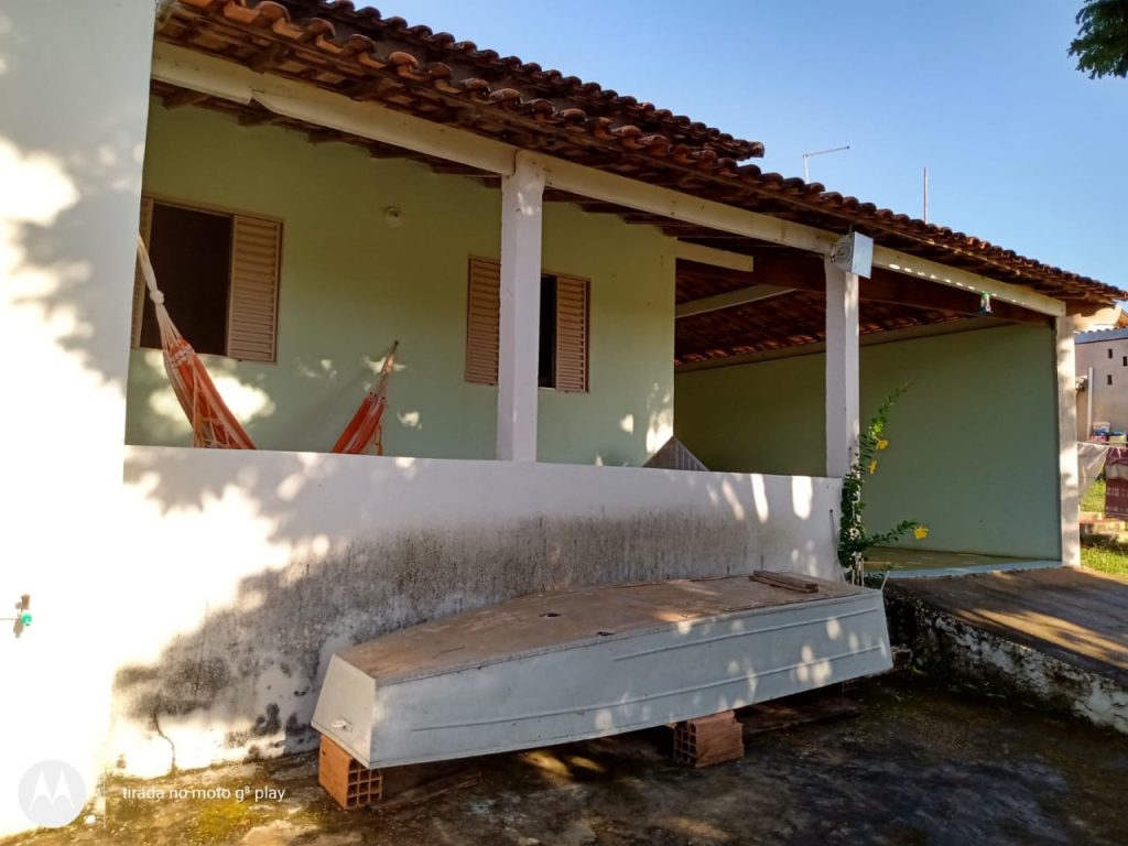 VENDE-SE SITIO PRÓXIMO AO CORREGO DO OURO