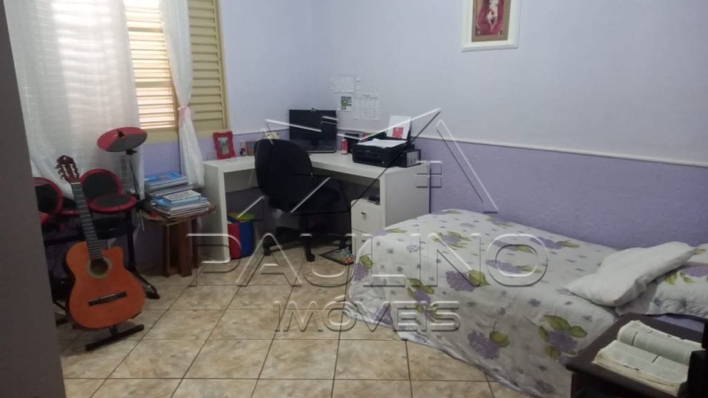 VENDE-SE CASA NO BAIRRO PONTE ALTA 2