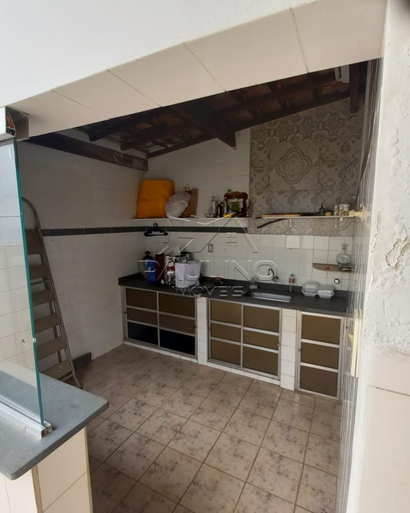 VENDE-SE APARTAMENTO NO CENTRO