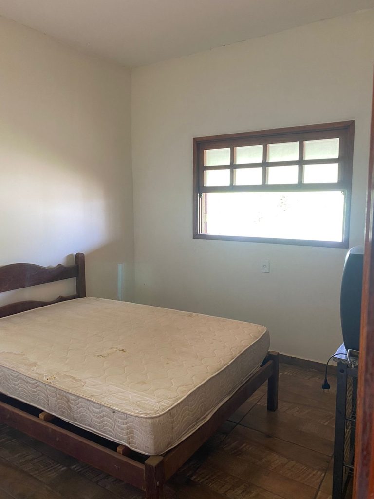 VENDE-SE RANCHO BEIRA D’ÁGUA