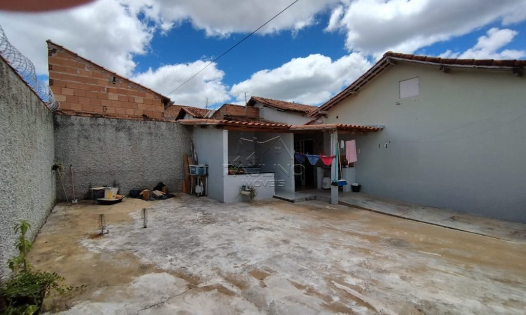 CASA VENDA – BAIRRO SANTA MÔNICA