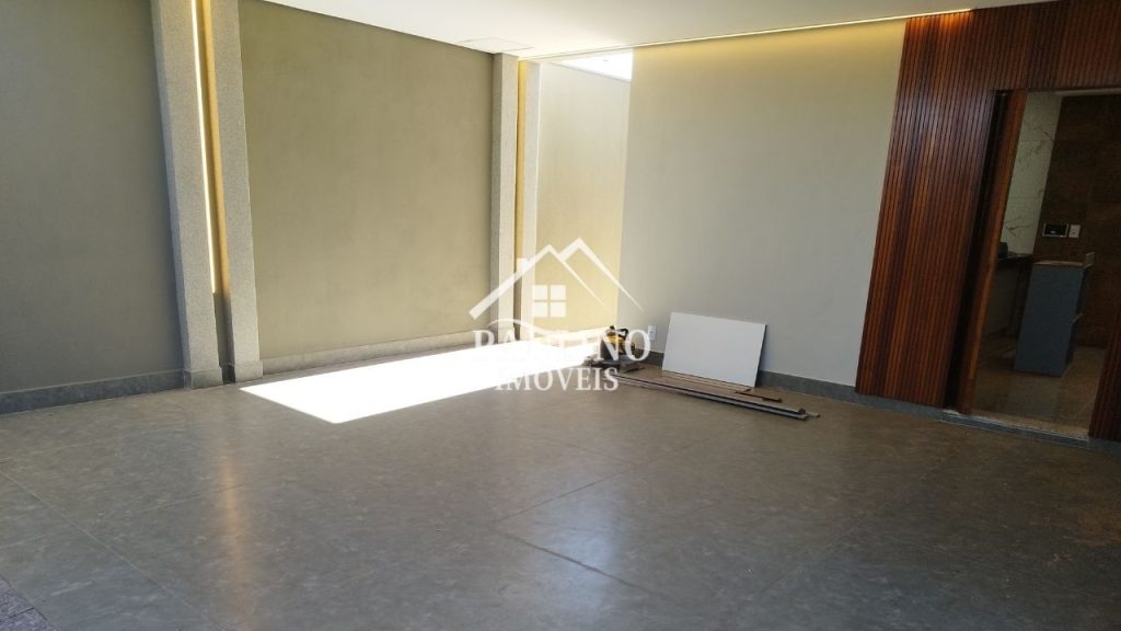 VENDE-SE CASA – BAIRRO ANGELINA