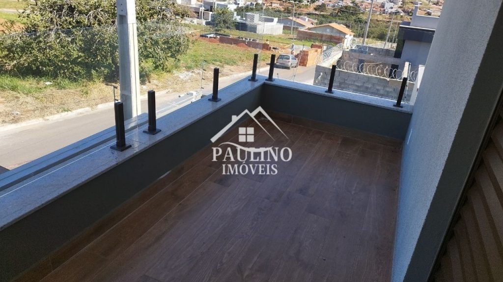 VENDE-SE CASA – BAIRRO ANGELINA