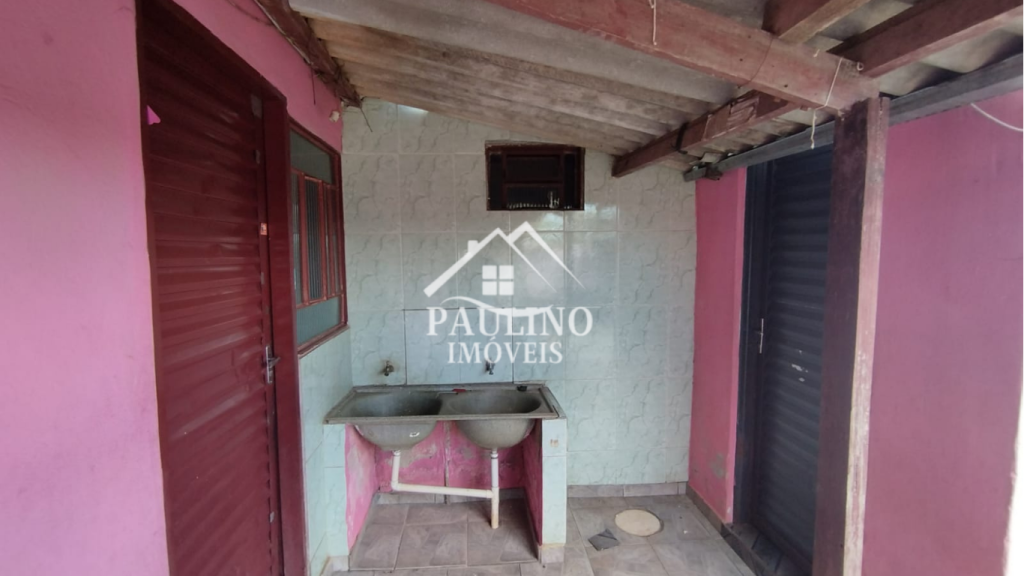 VENDE-SE CASA – BAIRRO SANTA MARGARIDA