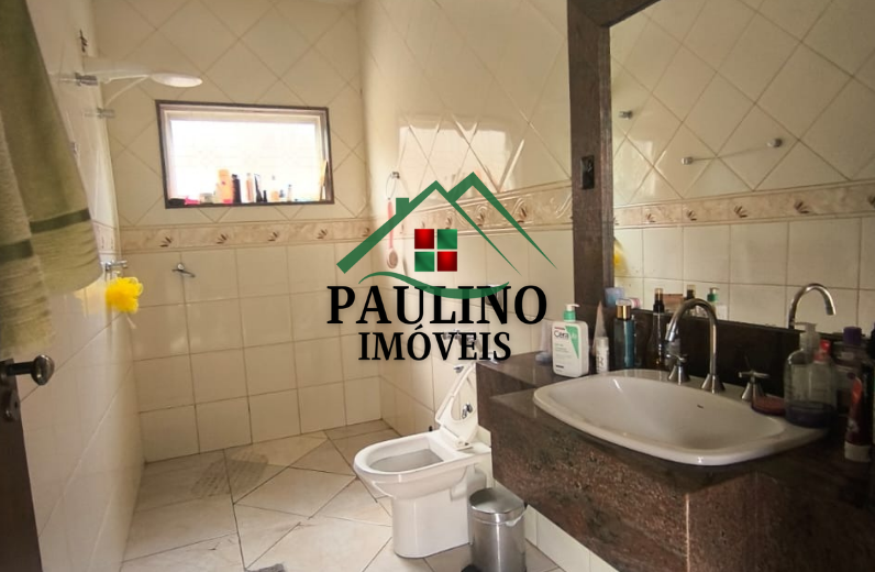 CASA À VENDA – CENTRO