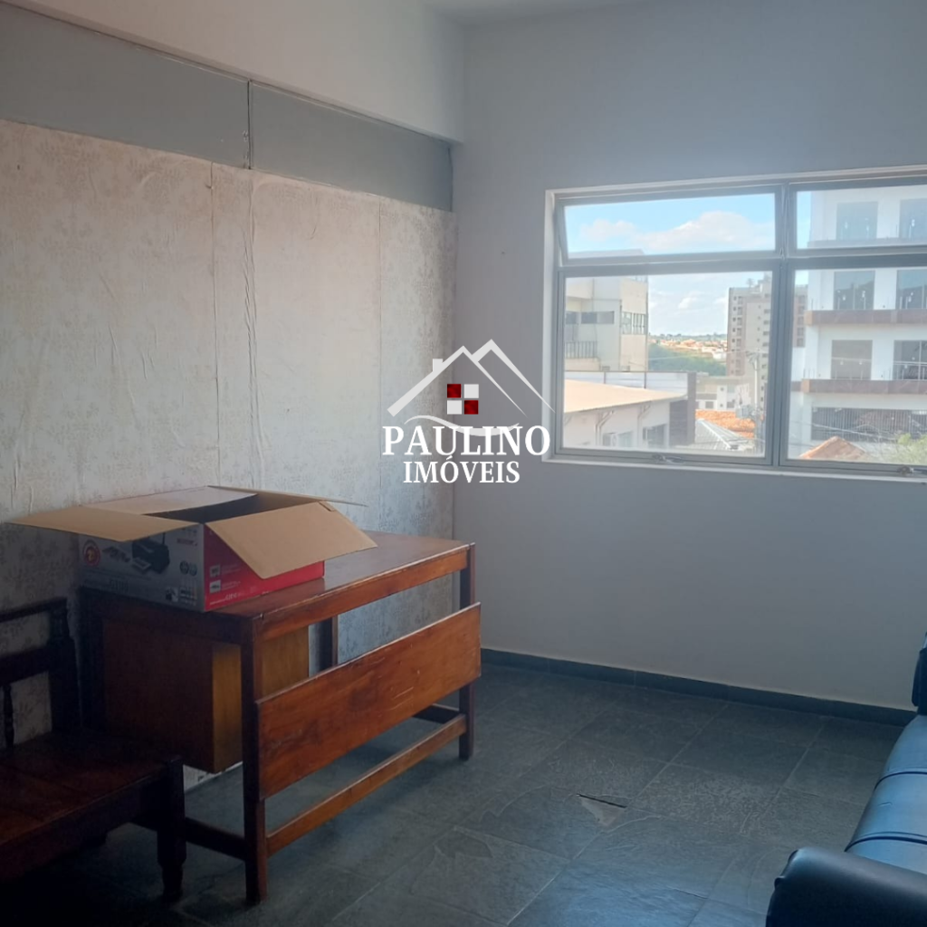 ALUGA SE SALA COMERCIAL (EM CIMA DO BRADESCO)