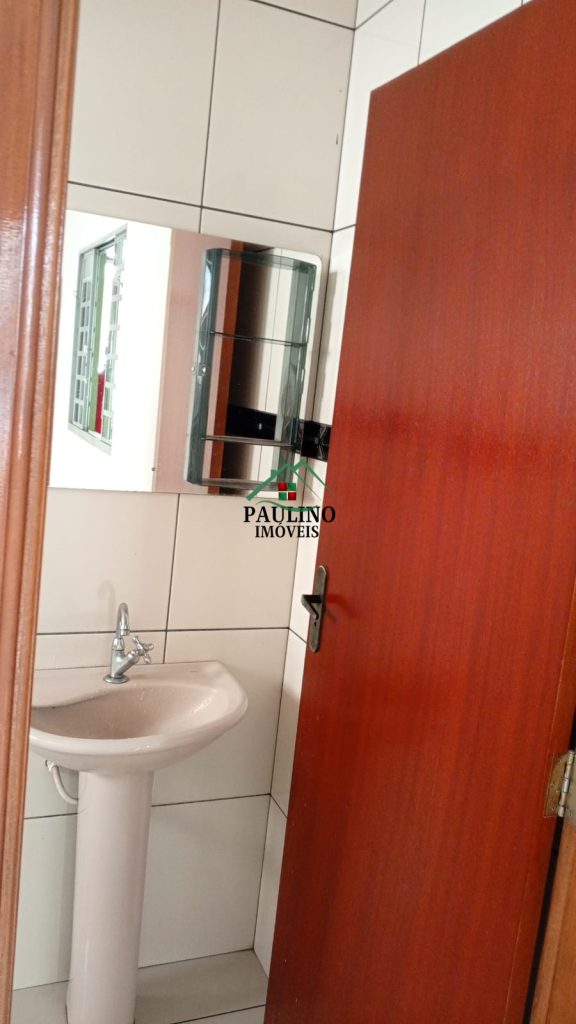 ?ALUGA-SE BARRACÃO ?