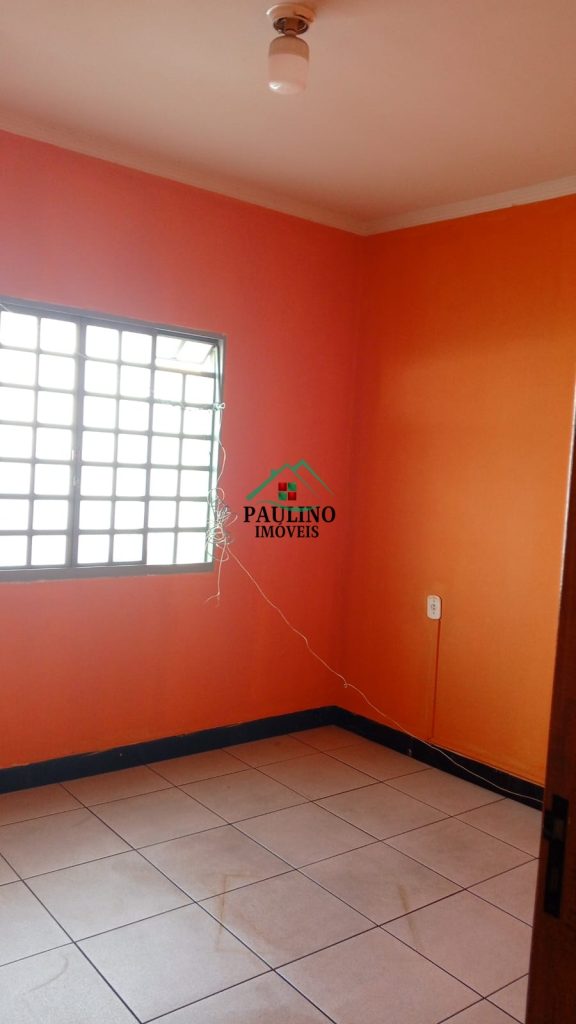 ?ALUGA-SE BARRACÃO ?