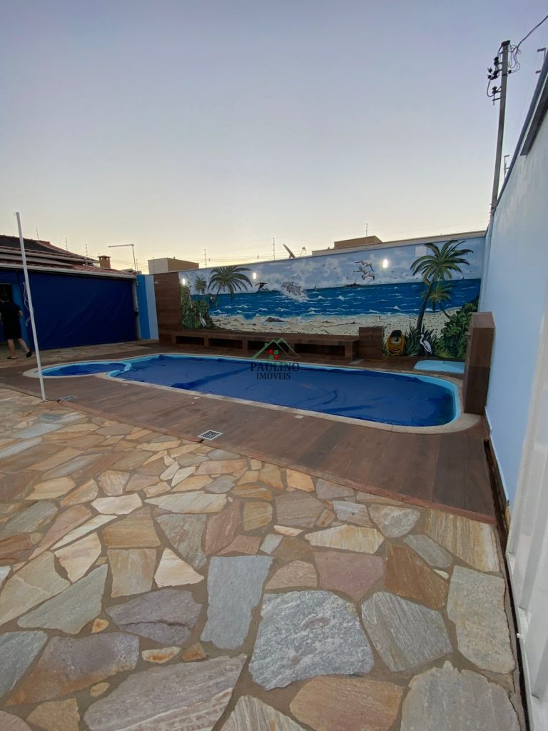 CASA DE PISCINA Á VENDA