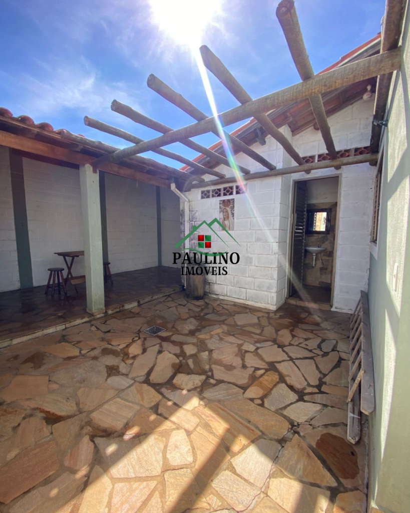 SOBRADO Á VENDA