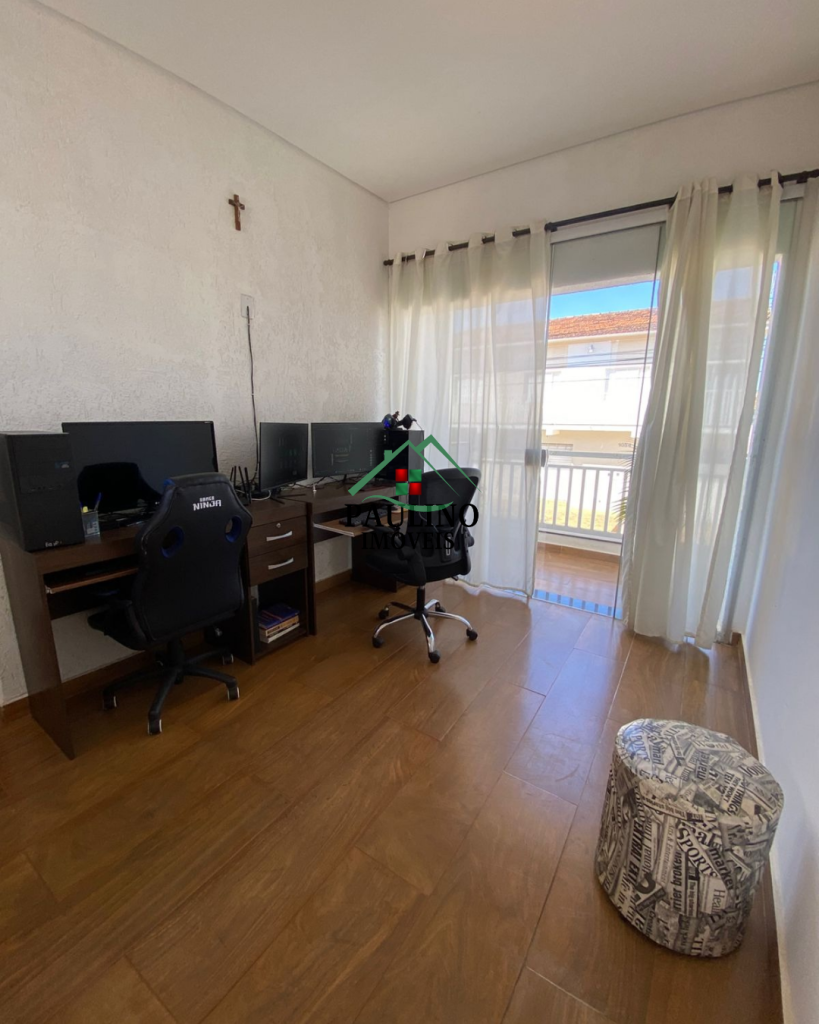 SOBRADO Á VENDA