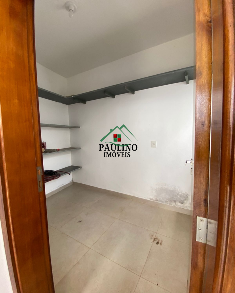 CASA Á VENDA