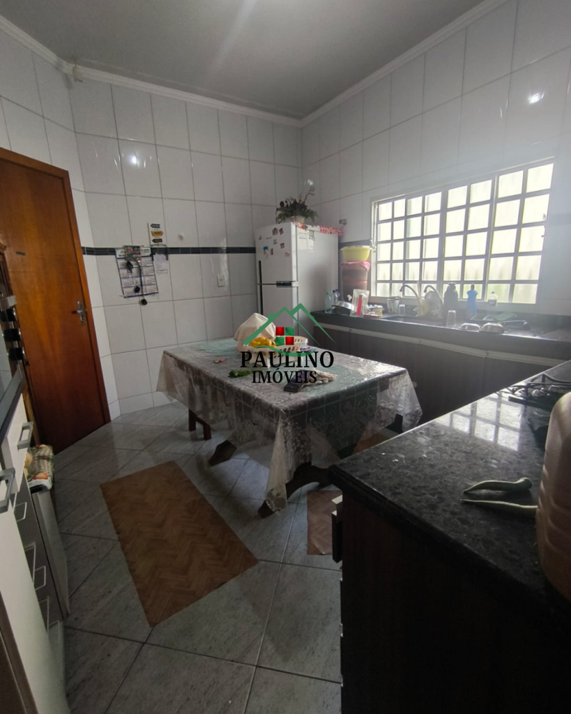 CASA Á VENDA