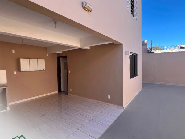 CASA Á VENDA